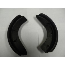 Brake shoes (Set of 4) Front re-lined  Exchange only